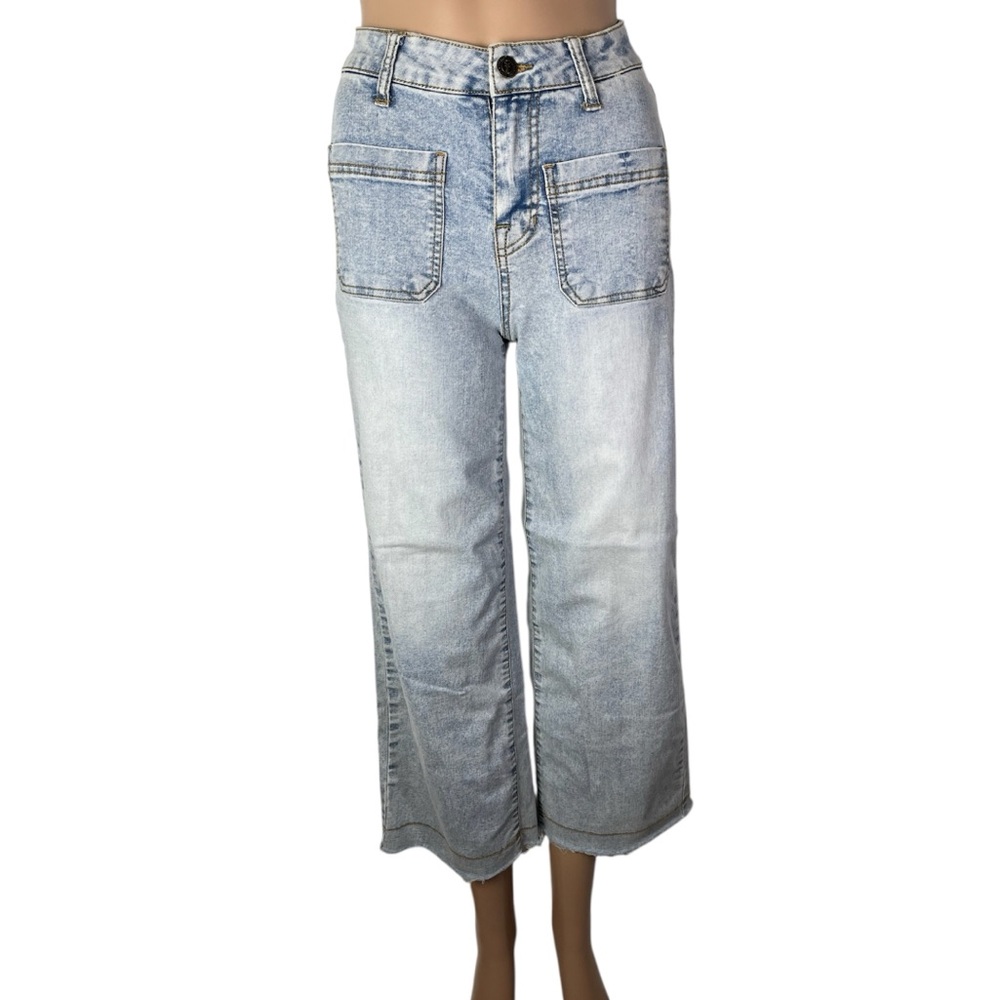 FRYE Women’s Wide Leg Cropped Light Wash Denim Jeans